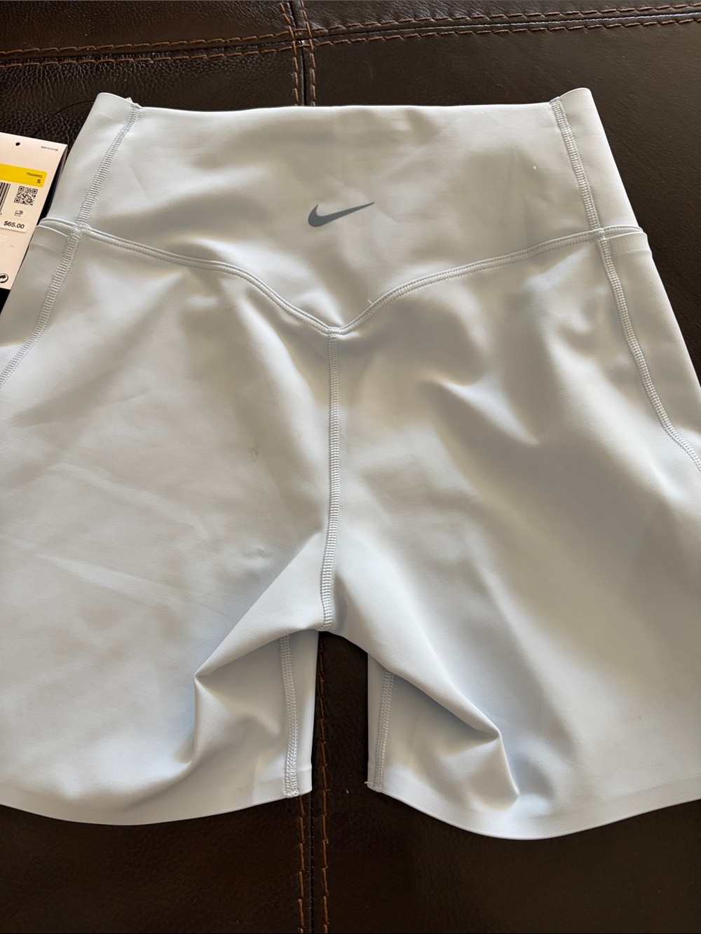 Nike Women’s Light Blue High-Rise Bike Shorts - Picture 3 of 3